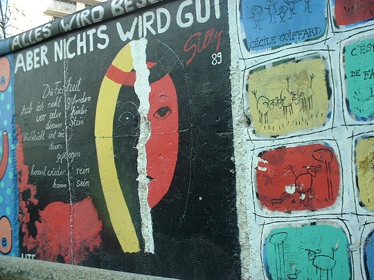 Le Mur de Berlin, espace d'expression... (Photo N. Rau - 2004)