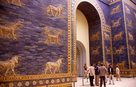 La porte d'Ishtar à Babylone - Pergamon Museum - Photo C.Rau - 1987