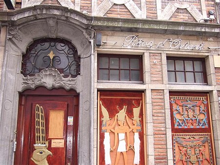 Autre façade de commerce marquée par l'Art Nouveau