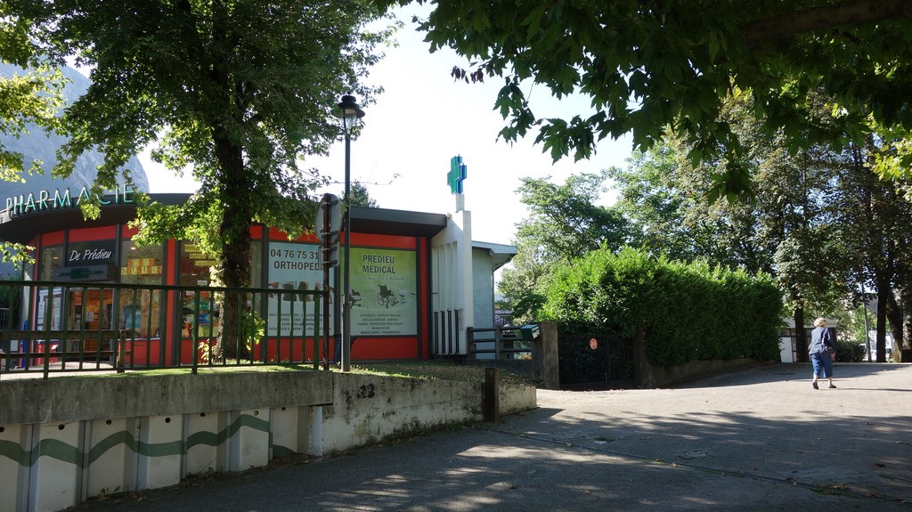 L'ancienne pharmacie Prédieu en juillet 2017 - Copyright C. Rau L'ancienne pharmacie Prédieu en juillet 2017 - Copyright C. Rau