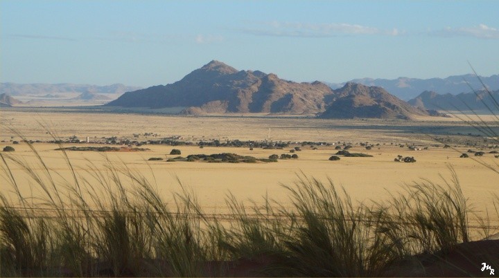 Dune Elim, vue sur le campement de Sesriem