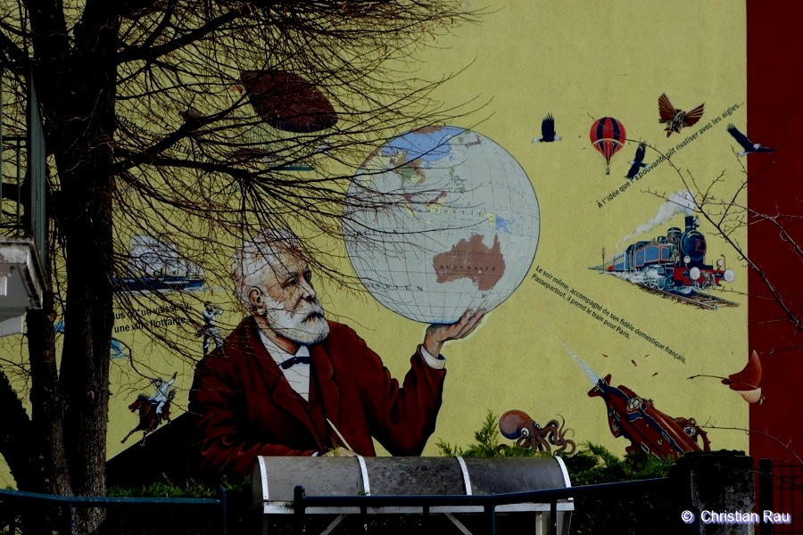 Hommage mural à Jules Verne  ( Pont de Claix, 2018 )